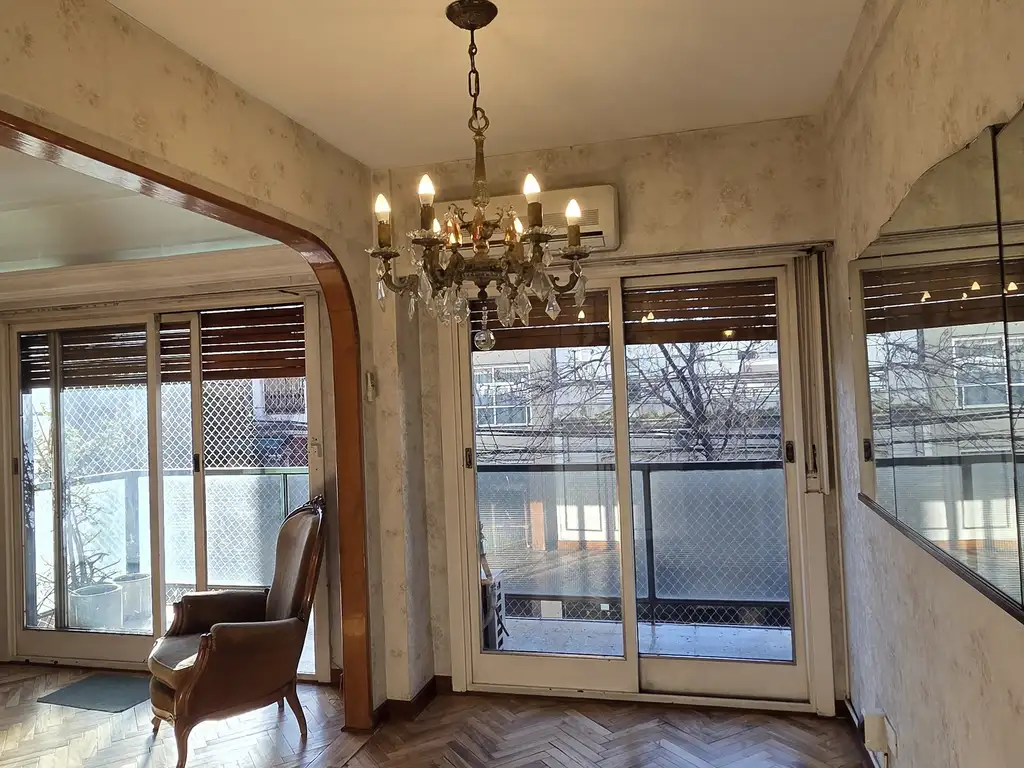 Foto de DEPARTAMENTO 6 AMBIENTES CON BALCÓN AL FRENTE VILLA CRESPO, imagen 3