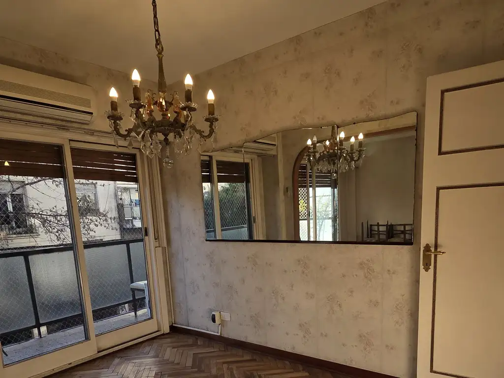 Foto de DEPARTAMENTO 6 AMBIENTES CON BALCÓN AL FRENTE VILLA CRESPO, imagen 5