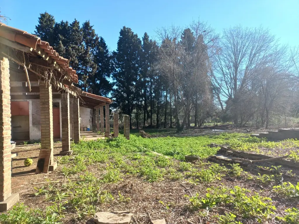 Foto de Lote con Casa a Refaccionar - Barrio La Comarca - Exaltacion de la Cruz, imagen 1