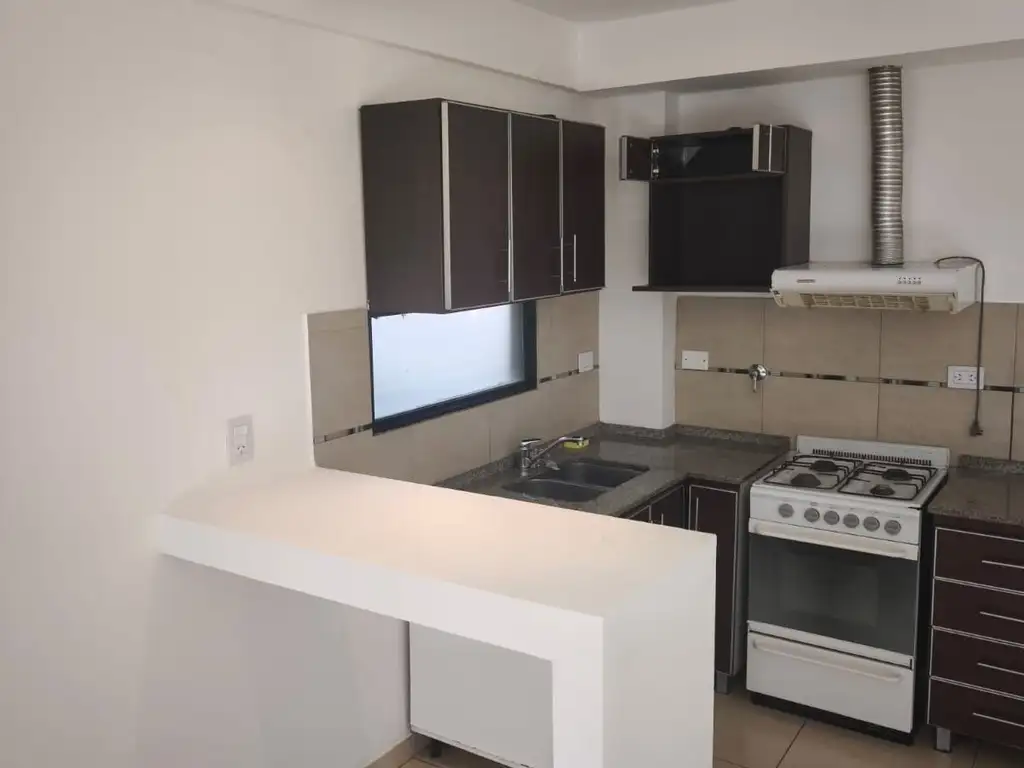 Foto de Departamento 2 ambientes en alquiler Quilmes, imagen 1