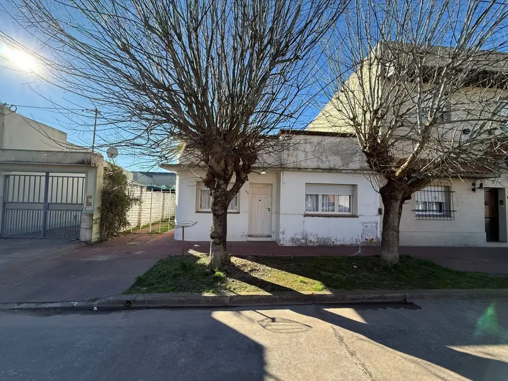Foto de Casa - Venta - Argentina, Lobos, imagen 3