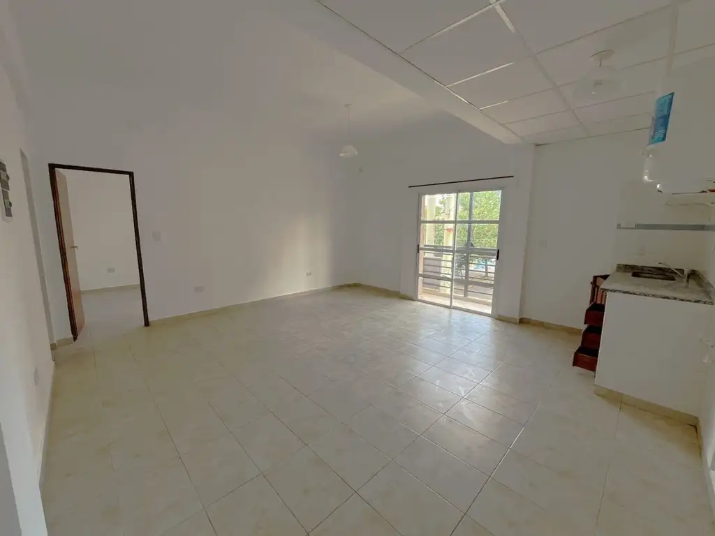 Foto de Departamento - Alquiler - Argentina, Ezeiza - Presidente Peron 690, imagen 3