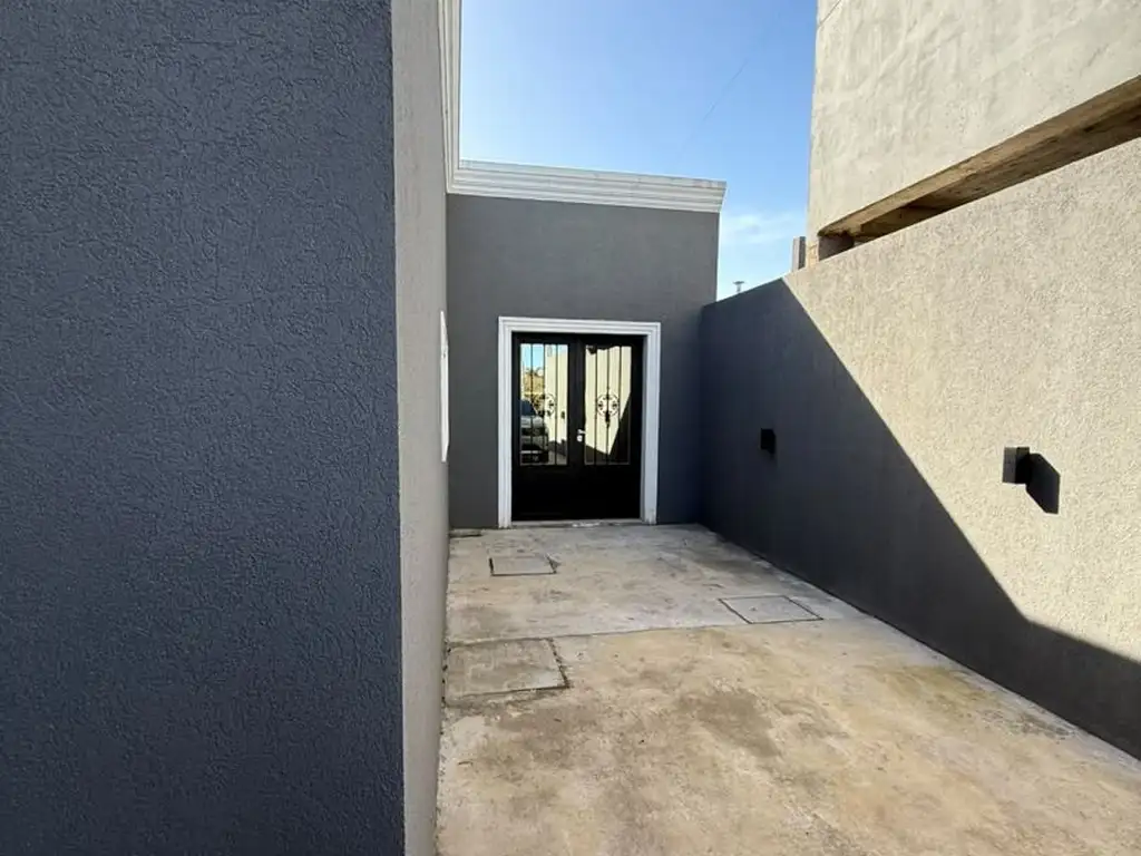 Foto de Casa - Venta - Argentina, Lobos - BALCARCE 700, imagen 1