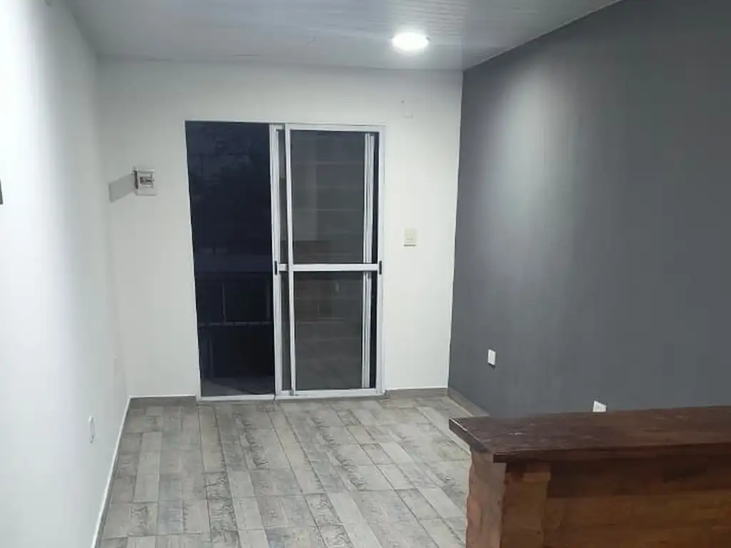 Foto de Departamento 2 ambientes en alquiler - José Mármol 15, imagen 2