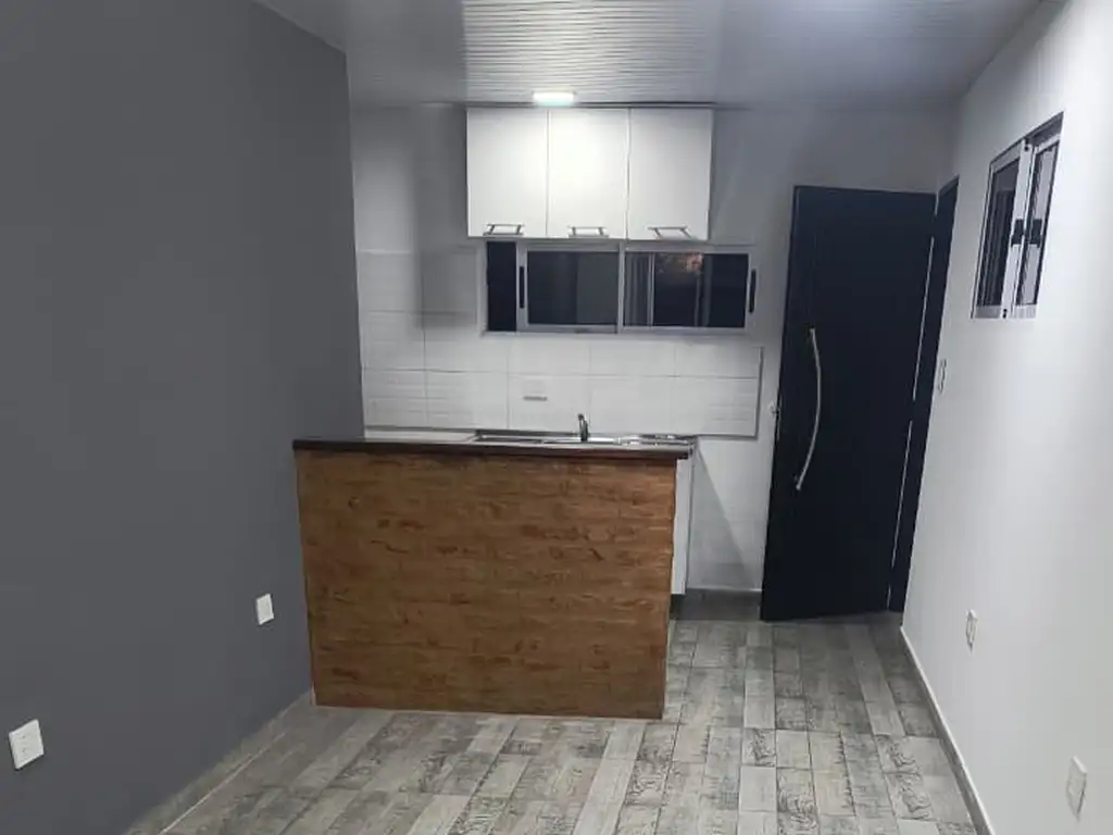 Foto de Departamento 2 ambientes en alquiler - José Mármol 15, imagen 3
