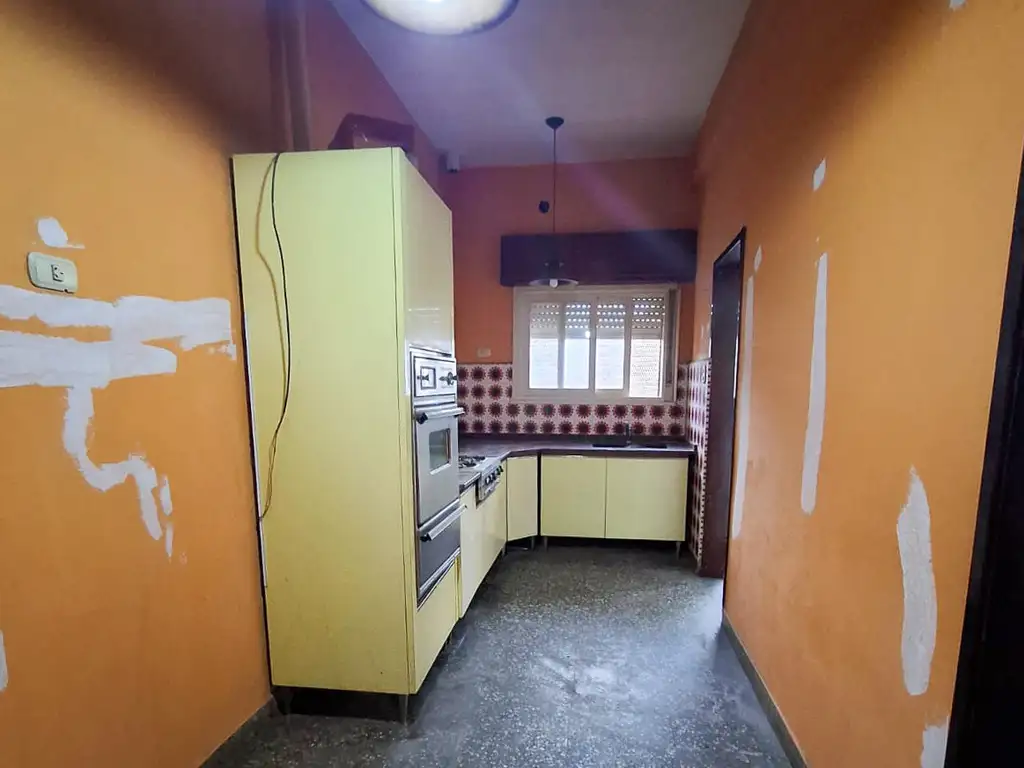Foto de Casa de 3 ambientes con cochera y terraza en Parque San Martín, imagen 2