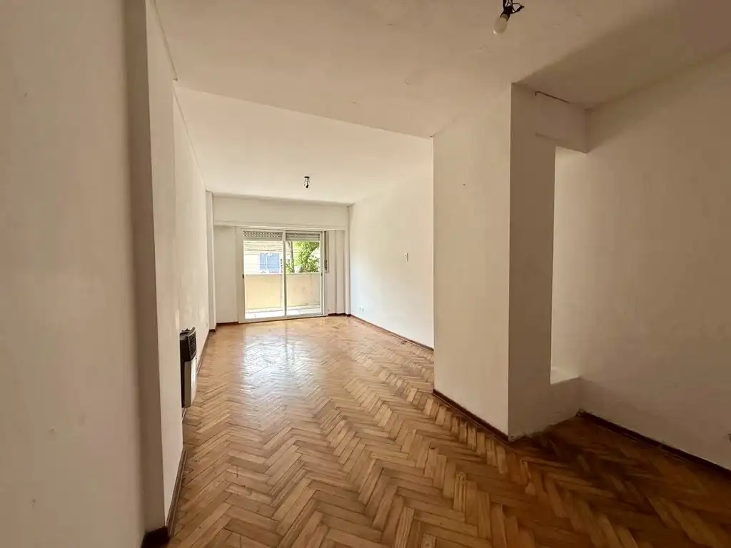 Foto de Venta departamento 3 ambientes con patio y balcón , excelente ubicación, imagen 4