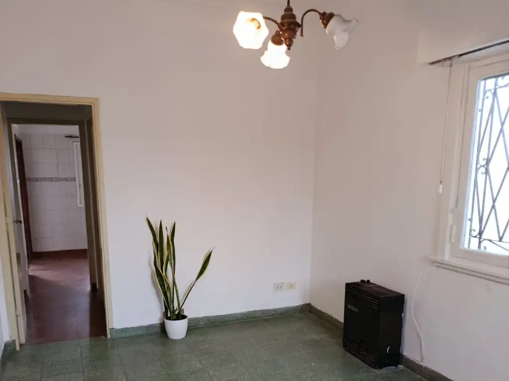 Foto de ALQUILA CASA 3 AMB CON PATIO, MONOAMB Y LAVADERO ZONA SAN MARTIN, imagen 3