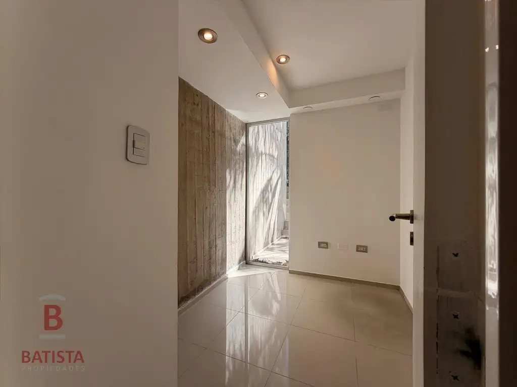 Foto de ¡VENDE! Oficina/Local comercial en calle 41 e/ 13 y 14 - Excelente, imagen 4