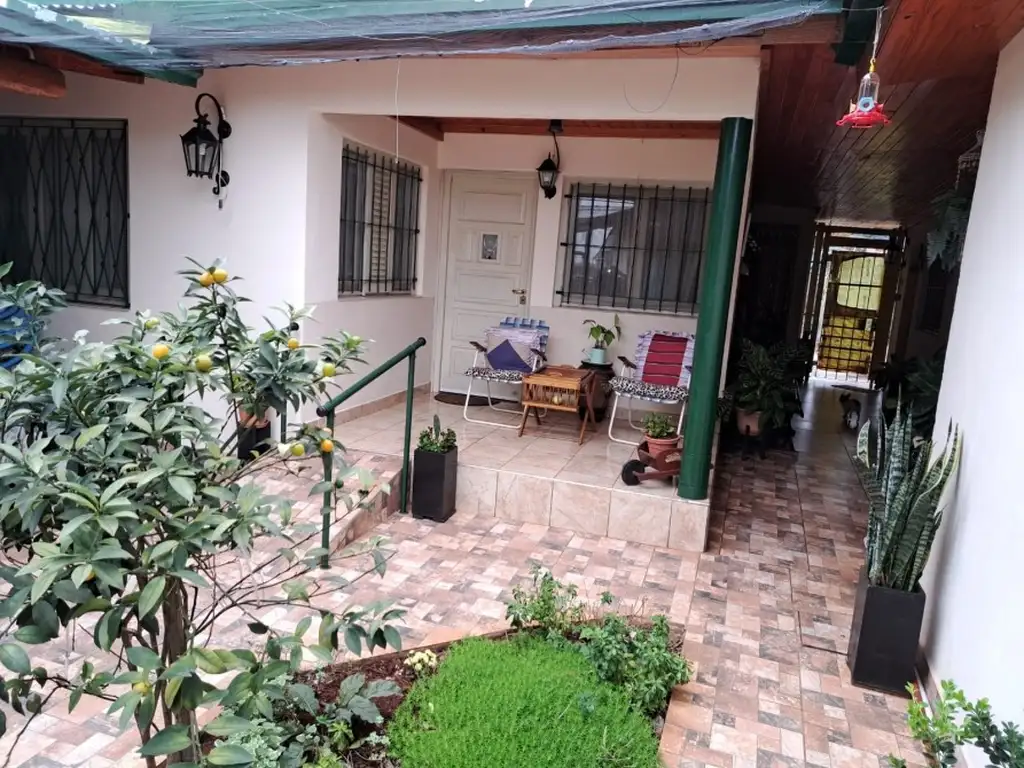 Foto de Casa con local comercial, imagen 1