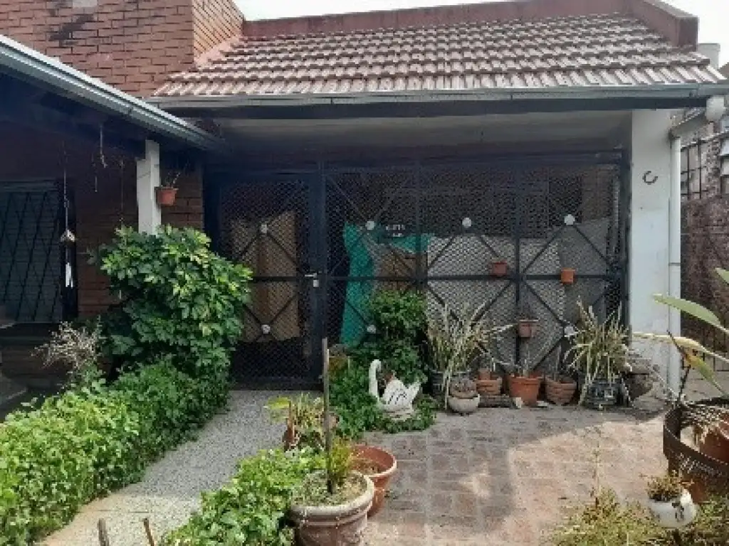 Foto de CASA EN VENTA EN GONZALEZ CATAN, imagen 1