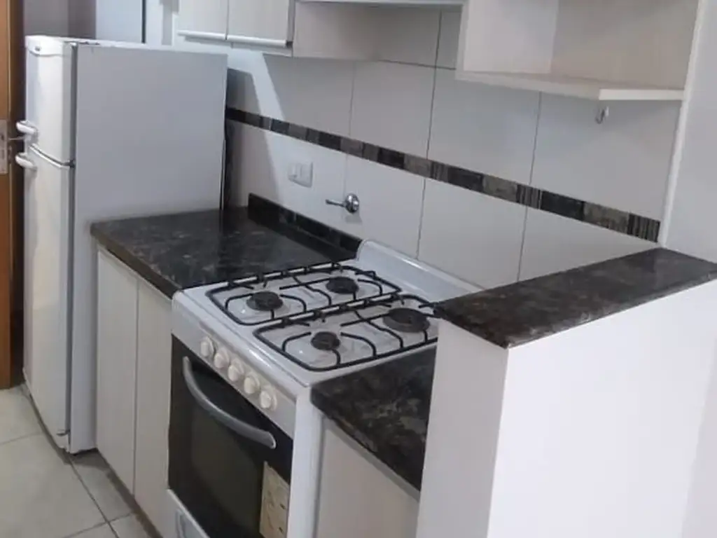Foto de DEPARTAMENTO DUPLEX A METROS DE aV. PELLEGRINI, imagen 5