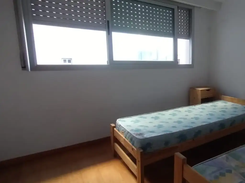 Foto de DEPARTAMENTO DUPLEX A METROS DE aV. PELLEGRINI, imagen 2