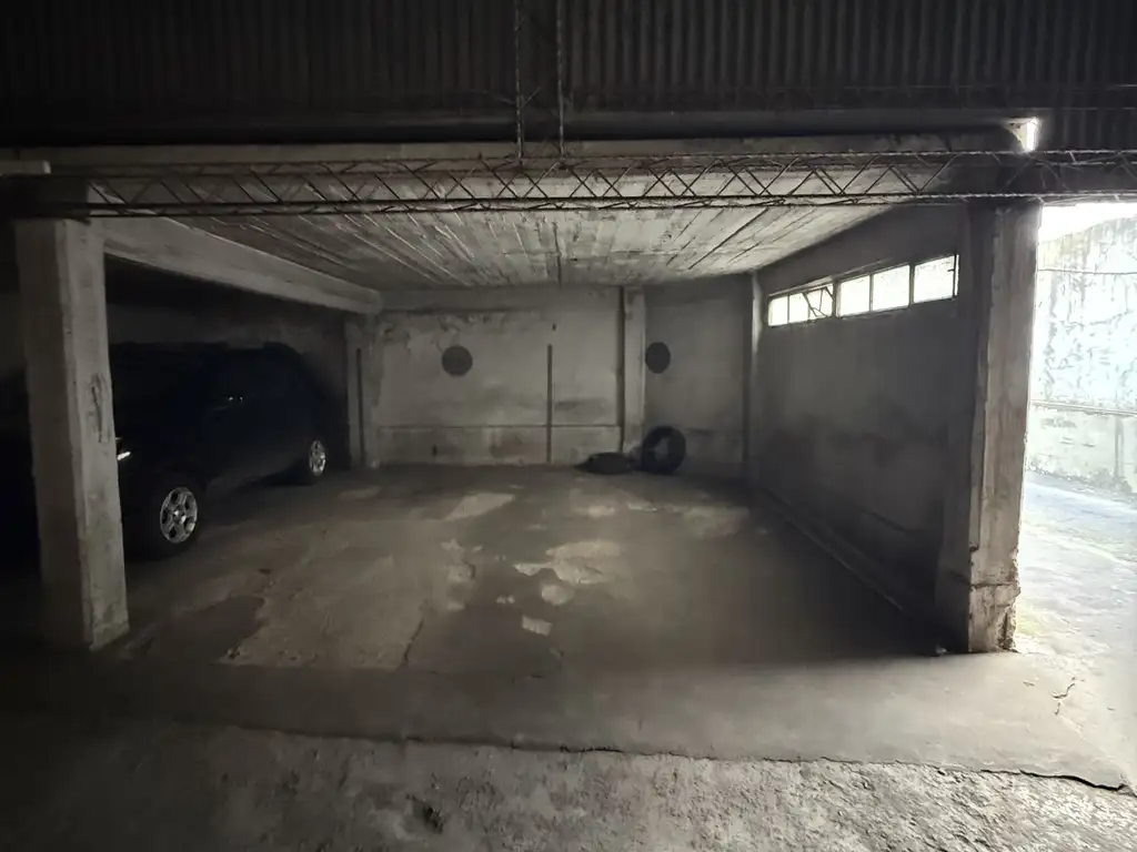 Foto de VENTA. Cochera posibilidad 2 autos, imagen 2
