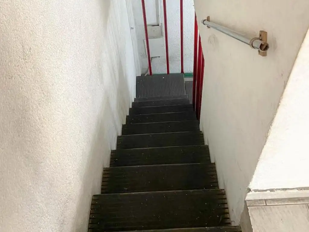 Foto de LOCAL EN VENTA EN SAN MARTIN CENTRO SOBRE CALLE BELGRANO A MTS DE, imagen 1