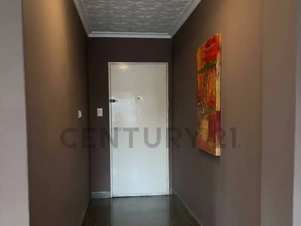 Foto de Departamento en Venta 3 Dormitorios con Cochera en Pleno Centro de, imagen 1