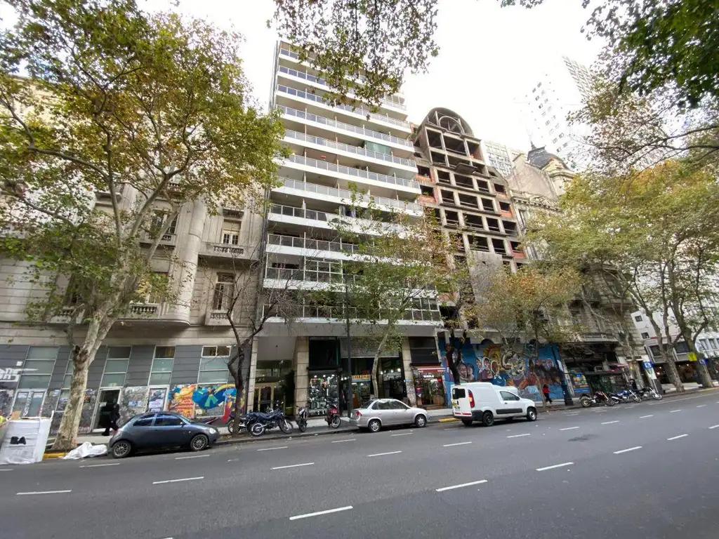 Foto de Excelente Dpto 1 amb Amoblado Av. de Mayo 1200 Centro, imagen 4