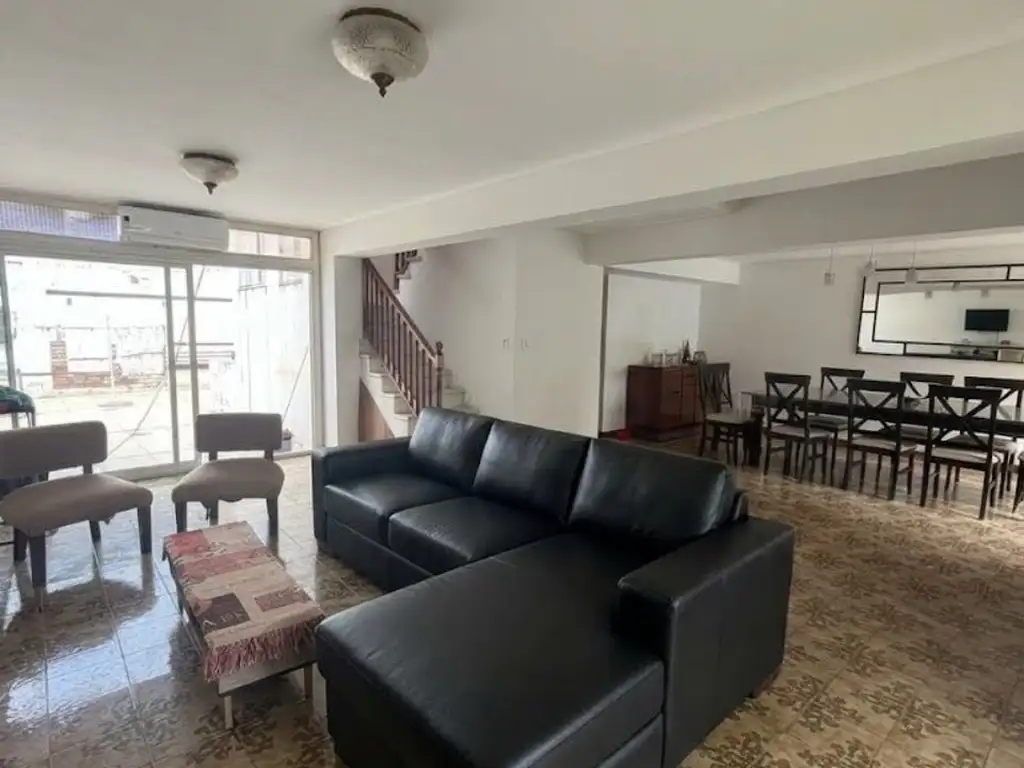 Foto de ?? Se Vende Hermosa Casa de 280m2 cubiertos en 2 plantas con Quincho, imagen 3