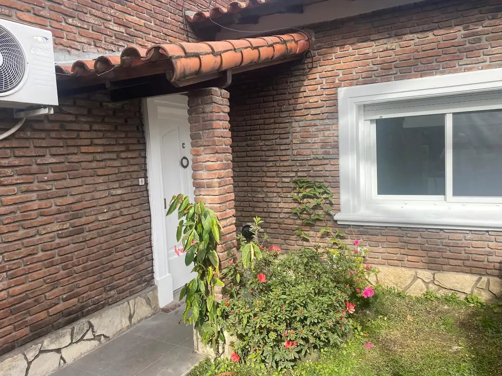 Foto de PH 3 ambientes en venta en Olivos, imagen 2