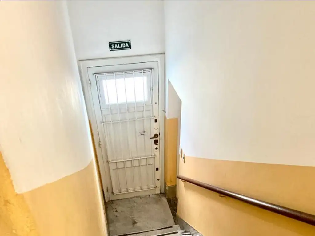 Foto de LOCALES - CON VIVIENDA - OLIVOS - MAIPÚ A UZAL, GRAN BS. AS. NORTE, imagen 1