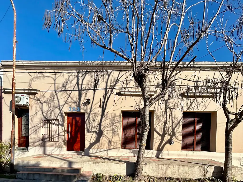 Foto de VENTA - CASA CON DEPARTAMENTO EN BARRIO SAN JOSE., imagen 2