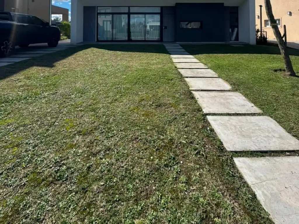 Foto de Casa en Alquiler en San Pablo 4 ambientes, imagen 2