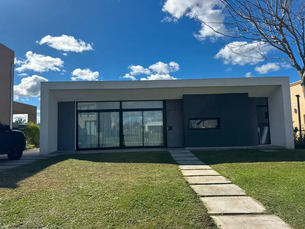 Foto de Casa en Alquiler en San Pablo 4 ambientes, imagen 3