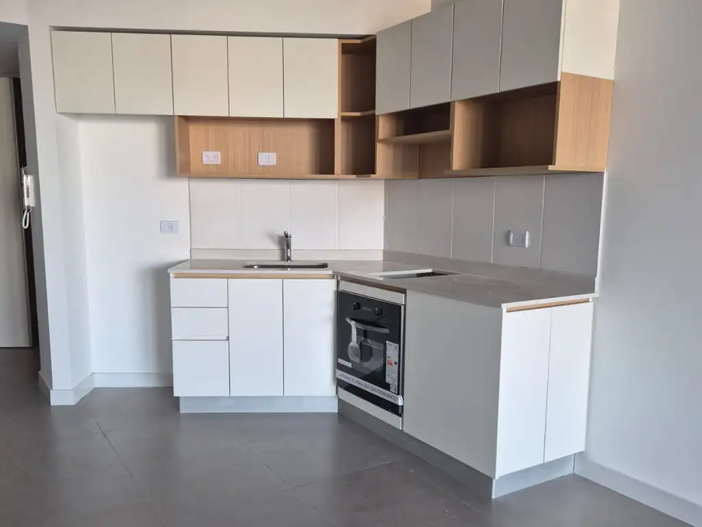 Foto de HERMOSO MONOAMBIENTE A ESTRENAR EN INMEJORABLE LUGAR. APTO PROFESIONAL., imagen 2