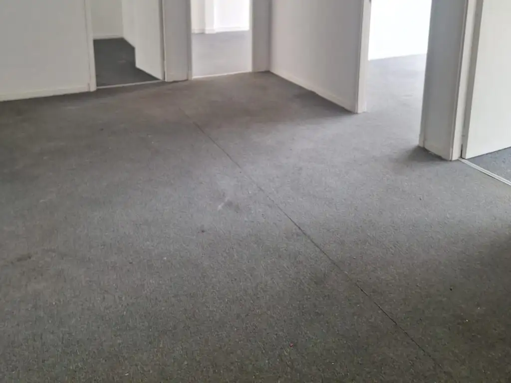 Foto de AMPLIA OFICINA LUMINOSA, imagen 1
