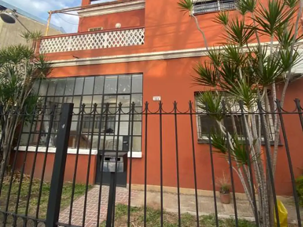 Foto de DEPARTAMENTO DE 3 AMBIENTES EN PRIMER PISO POR ESCALERA EN ALQUILER, imagen 1