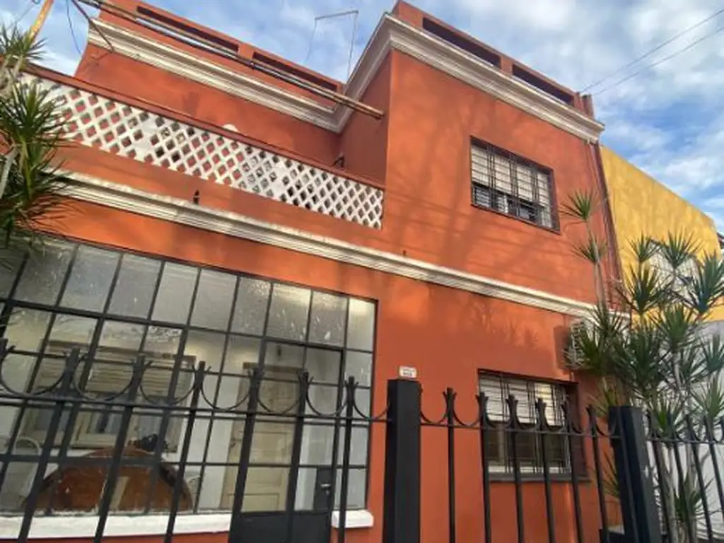 Foto de DEPARTAMENTO DE 3 AMBIENTES EN PRIMER PISO POR ESCALERA EN ALQUILER, imagen 2