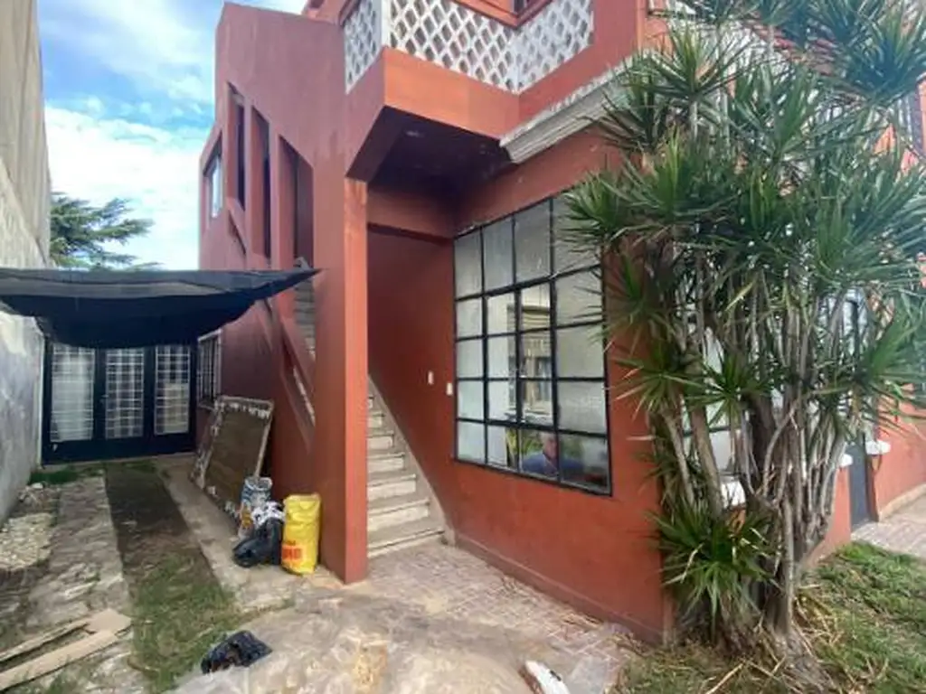 Foto de DEPARTAMENTO DE 3 AMBIENTES EN PRIMER PISO POR ESCALERA EN ALQUILER, imagen 3