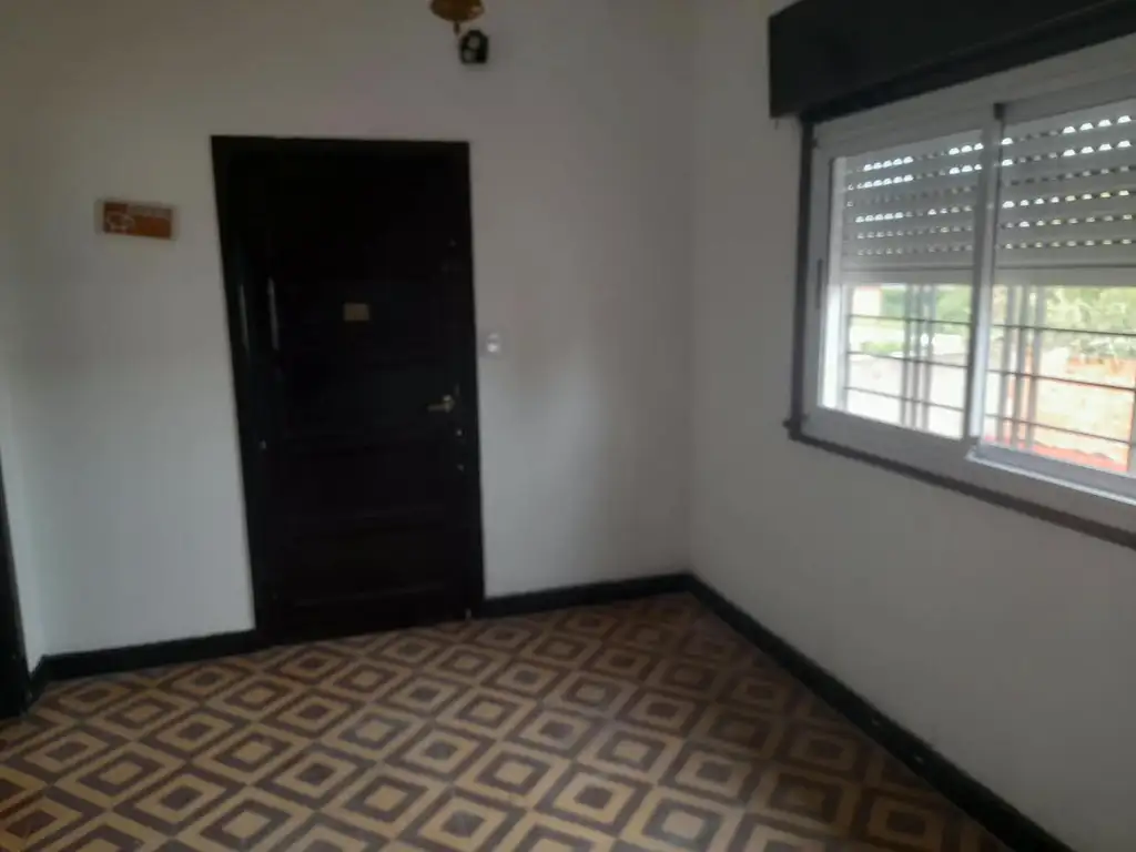 Foto de DEPARTAMENTO DE 3 AMBIENTES EN PRIMER PISO POR ESCALERA EN ALQUILER, imagen 5