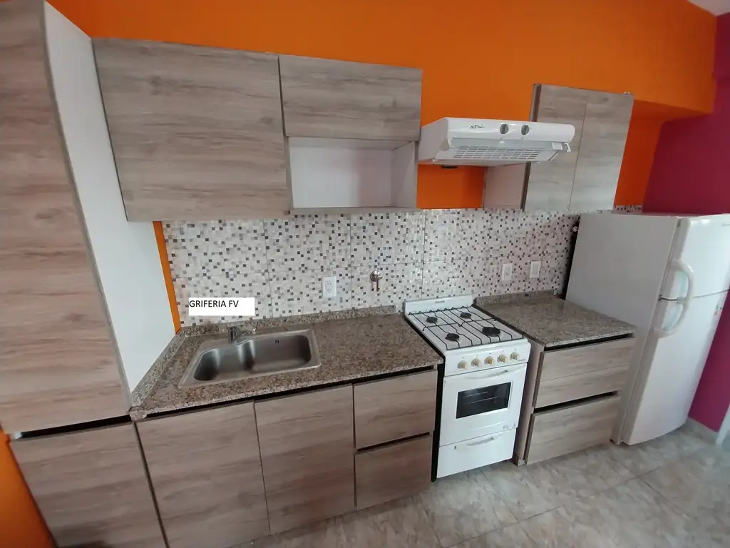 Foto de DEPARTAMENTO IMPECABLE TRES AMBIENTES EN BERAZATEGUI, imagen 3