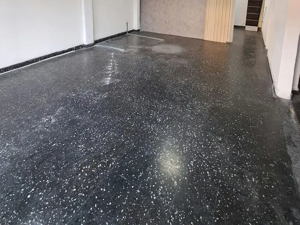 Foto de ¡EXCELENTE LOCAL COMERCIAL EN ALQUILER EN AV.AMANCIO ALCORTA!, imagen 2
