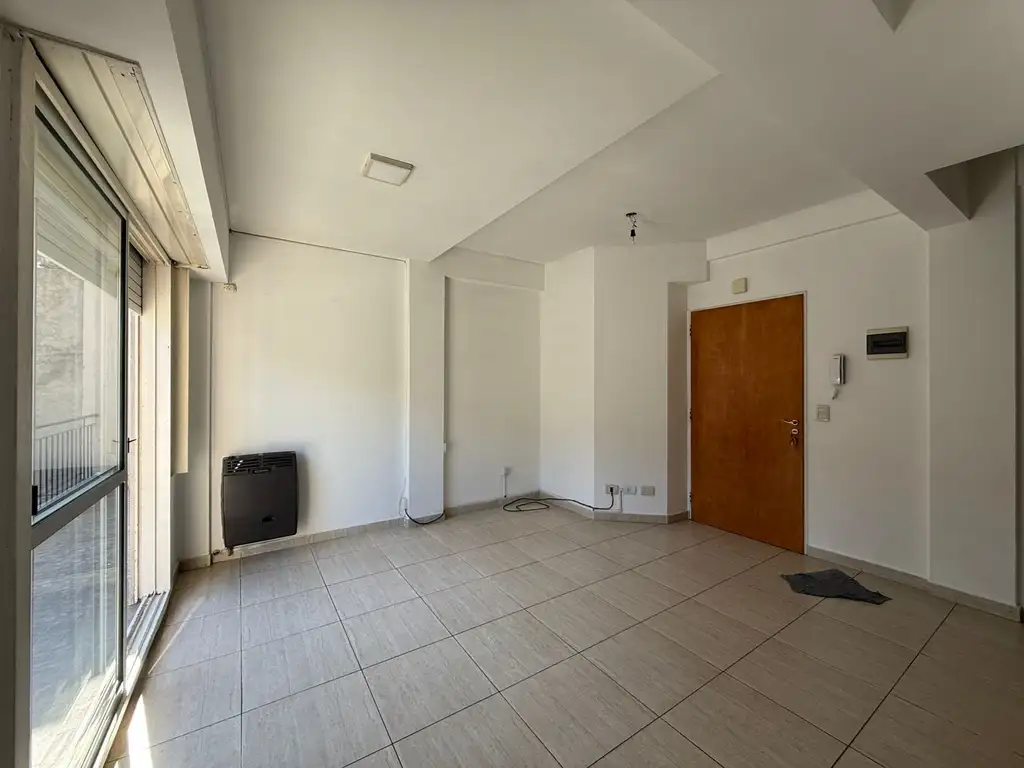 Foto de Alquiler Duplex 3 Ambientes Con Balcón Y Patio En Mataderos, imagen 1