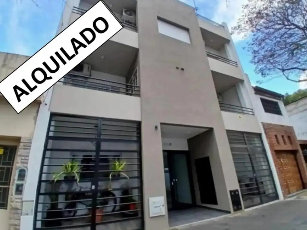 Foto de Tipo casa, 3 ambientes al frente, c/quincho y terraza propia, imagen 1