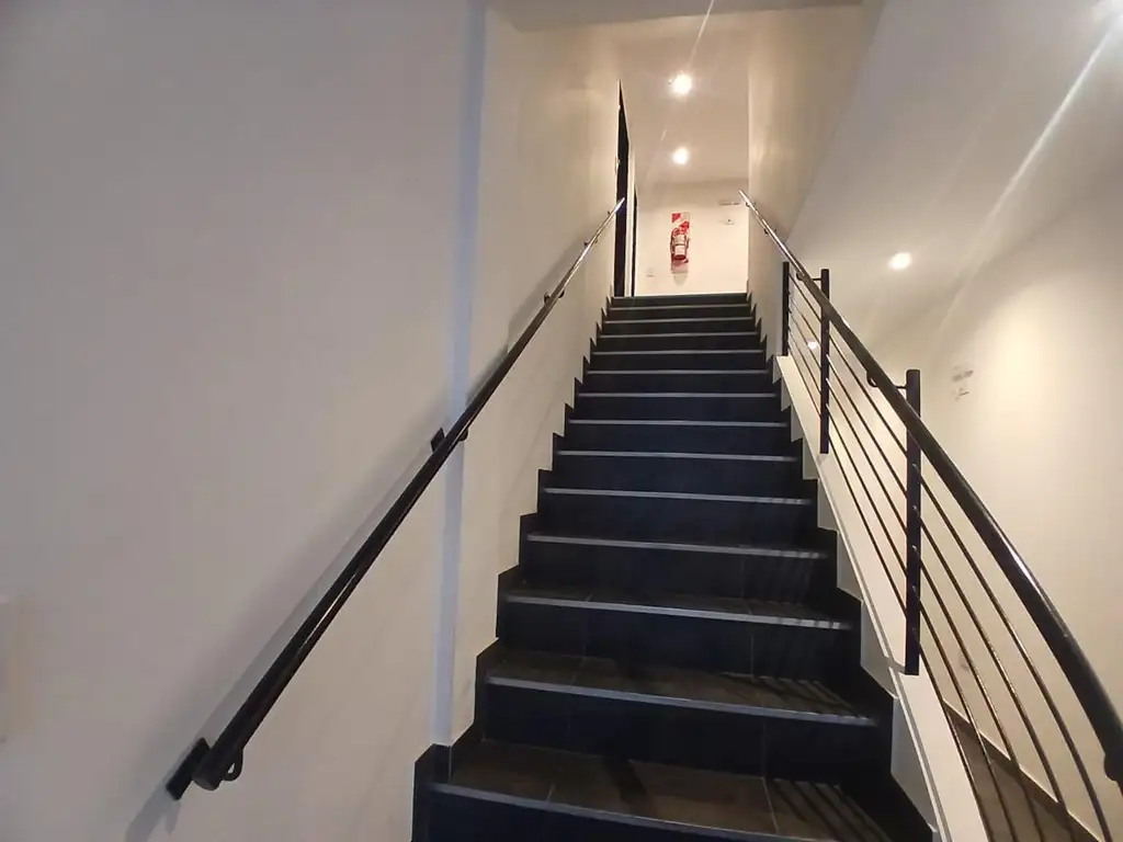 Foto de Tipo casa, 3 ambientes al frente, c/quincho y terraza propia, imagen 2