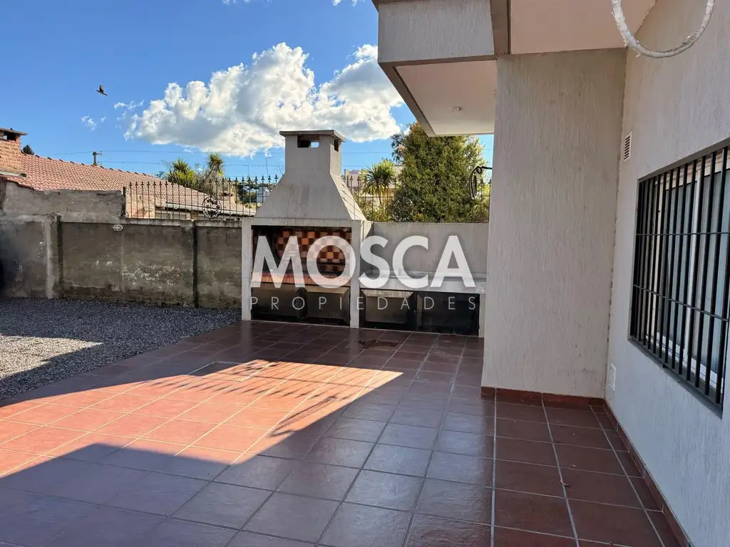 Foto de Monoambiente en alquiler Moreno centro, imagen 3