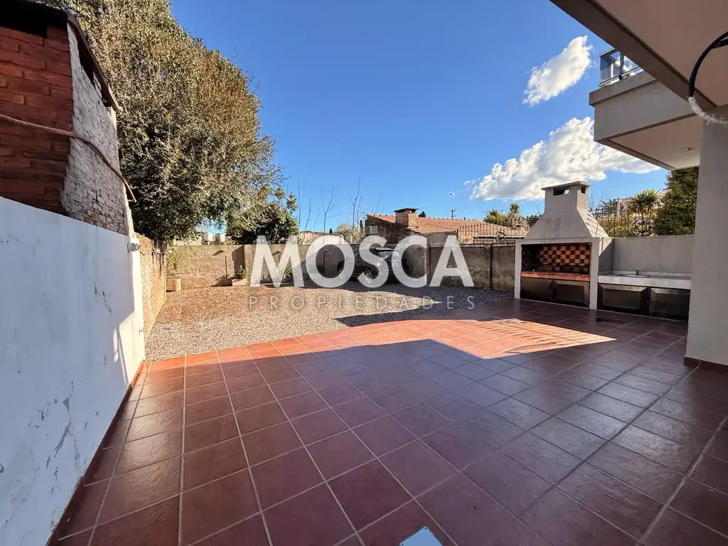 Foto de Monoambiente en alquiler Moreno centro, imagen 4