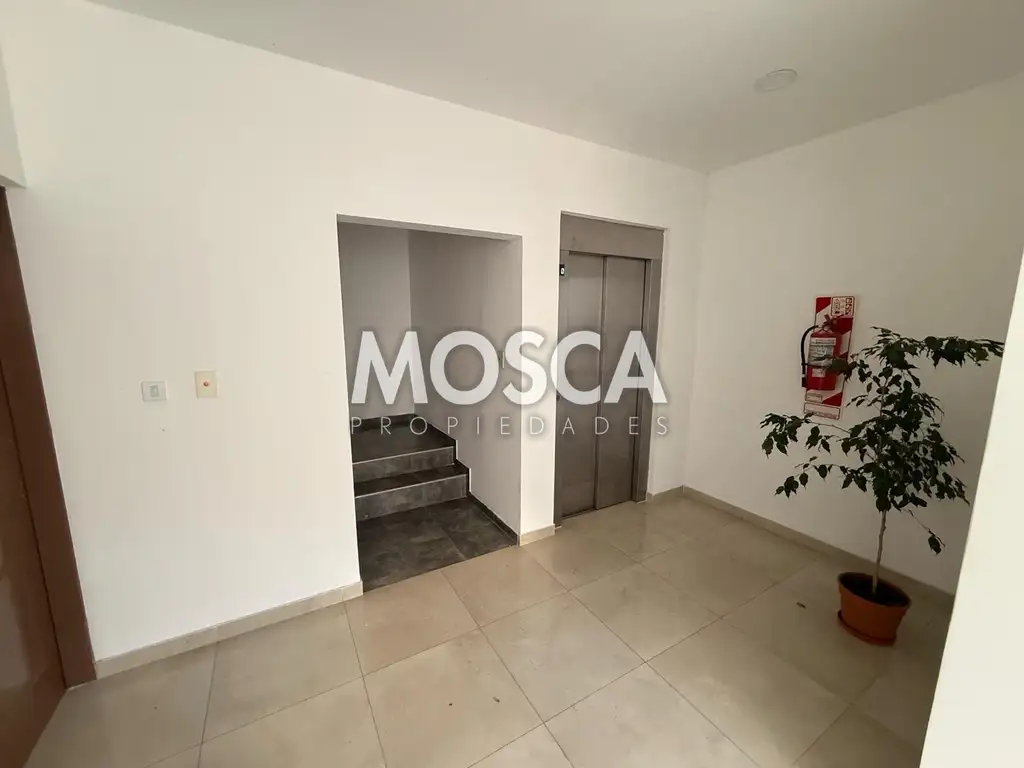 Foto de Monoambiente en alquiler Moreno centro, imagen 5