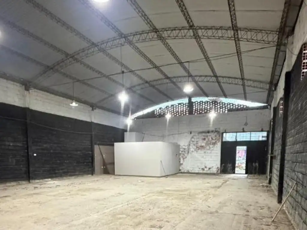 Foto de galpon en alquiler, imagen 2