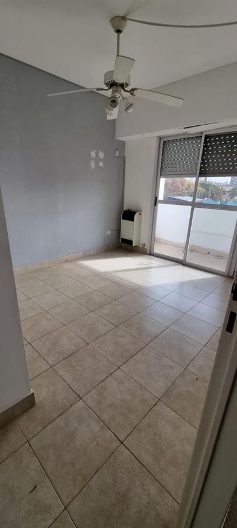 Foto de Departamento de 4 Amb Cochera - Florida, imagen 2