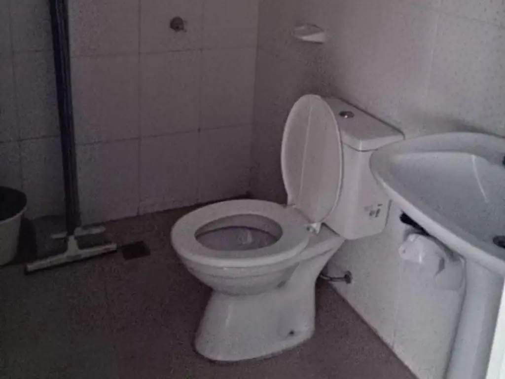 Foto de ALQ LOCAL C/ BAÑO Y COCINA, imagen 4