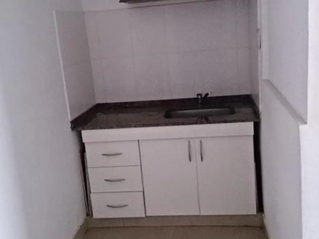 Foto de ALQ LOCAL C/ BAÑO Y COCINA, imagen 3