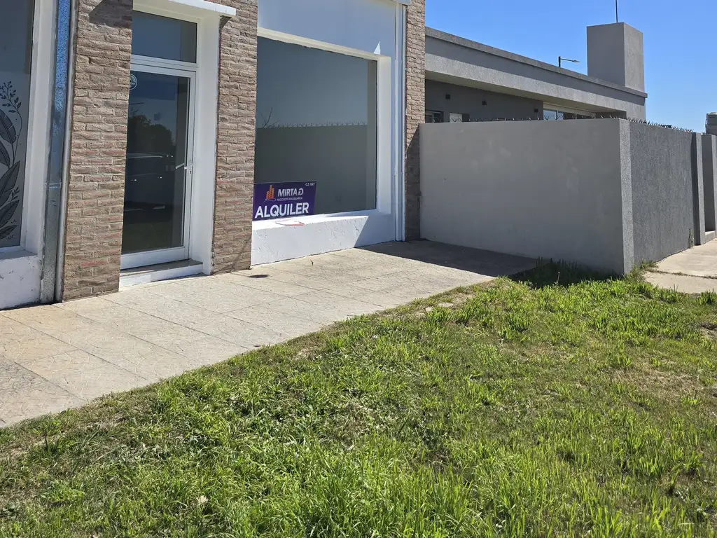 ALQUILE COMERCIAL H. Yrigoyen Nº 156 bis local 3