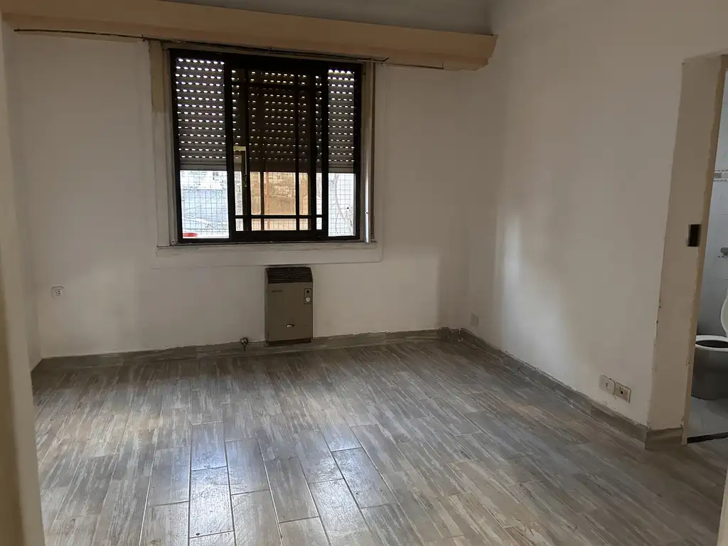 Foto de ALQUILER DEPARTAMENTO DE 3 AMBIENTES - 2 BAÑOS - AMPLIA COCINA - APTO, imagen 1