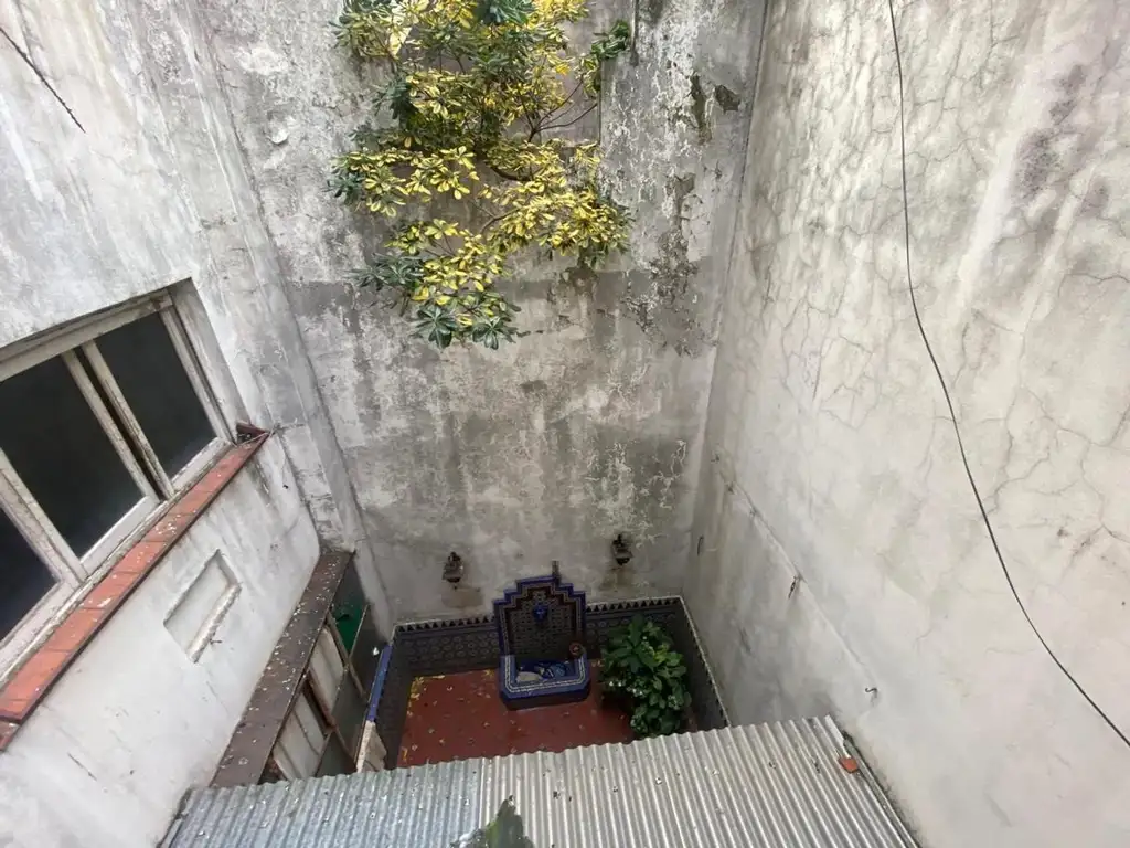 Foto de CABALLITO IMPORTANTE CASA SOBRE LOTE PROPIO CON GARAGE, imagen 1