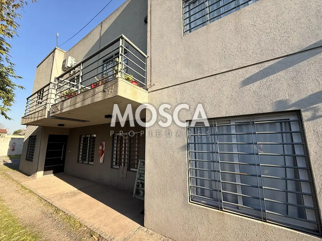 Foto de Departamento con cochera en alquiler Moreno centro, imagen 3