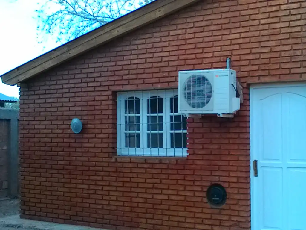 Foto de Casa amoblada de 3 dormitorios en alquiler en Rincón de los Sauces, imagen 4